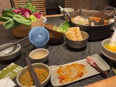-三出山火锅(南京万象天地店)