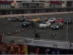 -汽车梦工场汽车电影院