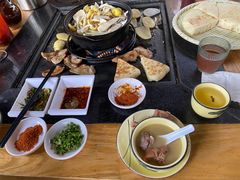 -有一锅·野生菌黑山羊腊排骨火锅(古城北门店)