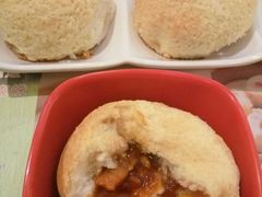 酥皮焗叉烧包-添好运点心专门店(深水埗店)