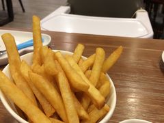 -布鲁豪斯亲子欢乐家庭餐厅