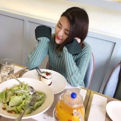 这是我上个月3月份在这家店弄的头发，弄好就去附近美美哒的吃好吃的哈哈哈-崇森 HAIR SALON美发