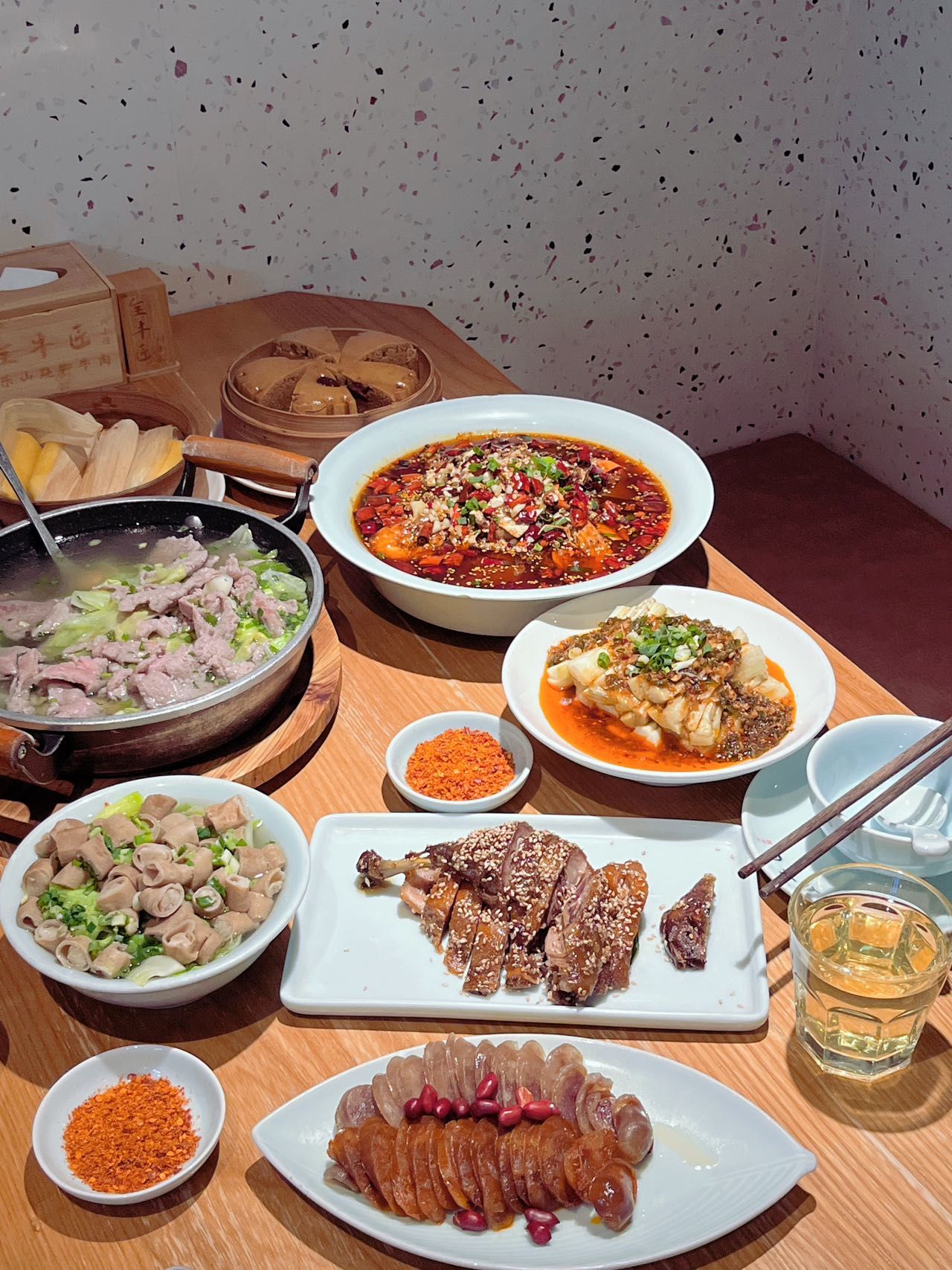 跷脚牛肉,是四川乐山的特色美食.选用优质的牛肉