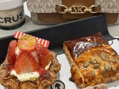 -HOT CRUSH趁热集合·现烤面包(上海环球港店)