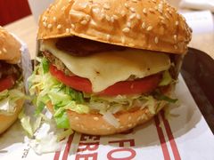 -The Habit Burger Grill 哈比特汉堡(爱琴海店)