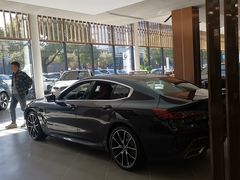 -上海宝信宝马4S店