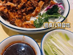 脆皮肘子-新侨小馆(东直门北小街店)
