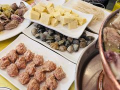 -鑫渔港海鲜本地菜·山海关浑锅(东戴河店)