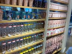 -名创优品(江南新地店)
