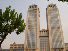 -复旦大学光华楼