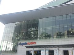 -东荟城名店仓