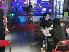 -马路牙子烧烤音乐酒馆(望京店)