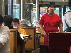 -啊美丽炭火烤肉(滑翔一店)