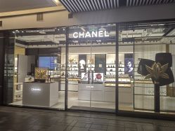 -Chanel