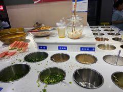 自助调料区-俭让佬妈现卤串串(温江总店)