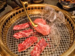 -铭牛烧肉·和牛海鲜自助(高新月牙湖店)