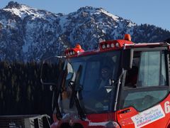 -丝绸之路山地度假区滑雪场