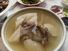 钙骨炖萝卜汤-悦融·京鲁菜·露台花园(安定门店)