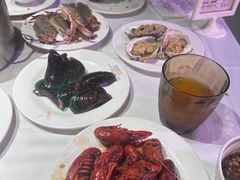 -领鲜活海鲜榴莲自助火锅(东门店)