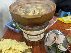 -威邵鸡煲(西华路总店)