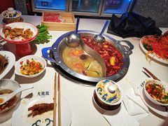 -大龙燚火锅(天安云谷店)