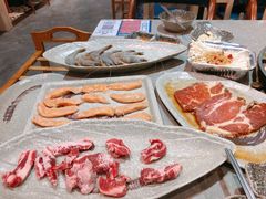 -哈哈碳都·牛肋条无限自助烤肉(台江万达店)