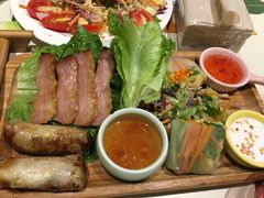 -越弥越南传统美食馆