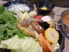 -呷哺呷哺(新世界百货望京店)