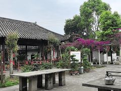 -周老三跷脚牛肉·全牛火锅(非遗传承店)