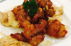 Dai-style Banana-Leaf Pork Ribs