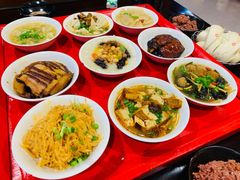 -蓝田九大碗民俗食府(蓝田店)