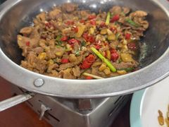 -湖南人家湘菜馆(镇江路店)