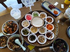 -包整·丝娃娃(一览甲秀楼风景店)