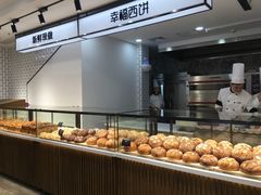面包甜点陈列柜-幸福西饼面包茶饮(车公庙店)