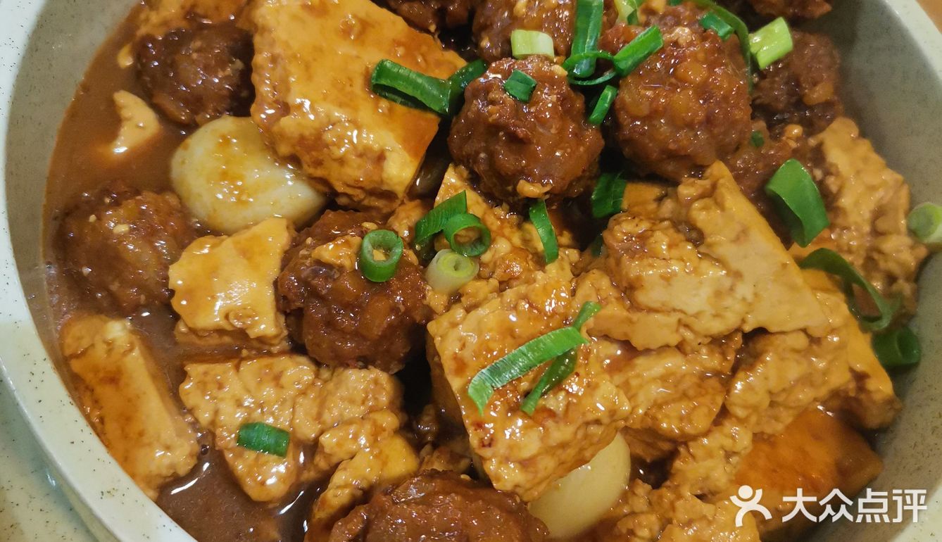 味道不次于金春禧的豆腐烧南丸肉丸子加了藕或荸荠