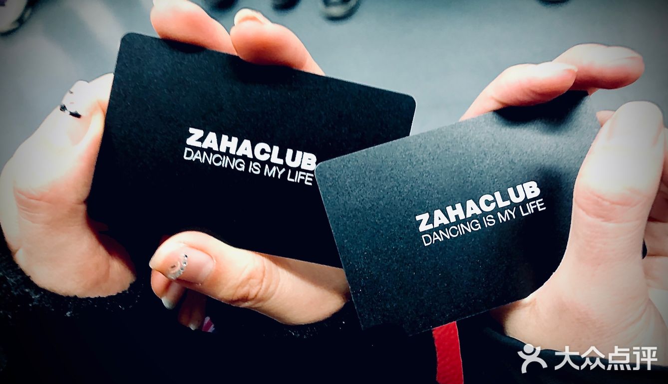 办了卡在达官营地铁站一下地铁就是非常近