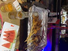 -何师烧烤·香辣蟹·川菜·30年老品牌(太古里旗舰店)