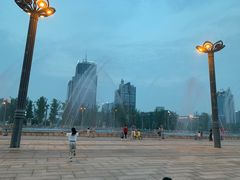 -两江幸福广场