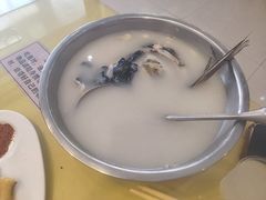 -雪湖煜辰鱼头老店(雪野湖店)