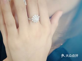 恨结婚太早，偶遇的一见倾心