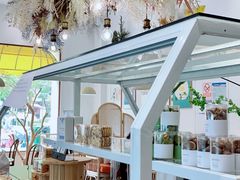 面包甜点陈列柜-嗒令甜品·主题融合料理餐厅(首座时代店)