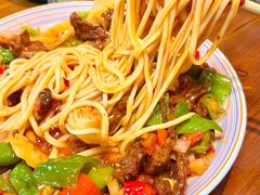 -歹歹的加个面过油肉拌面