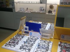 -诺柯视眼镜-蔡司依视路官方工厂店(淞南一店)