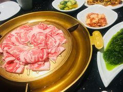 -猪啊牛呀羊啊铜盘烤肉(正大广场店)