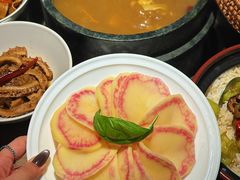 -蘑界·野生菌火锅(深业上城店)