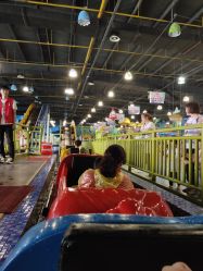 -维佳童话镇演出现场(徐东店)