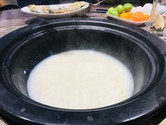 干贝粥底-日进一片海.生腌海鲜火锅.宵夜烧烤(三里屯总店)