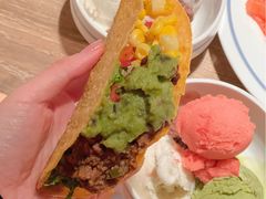 -咖啡苑自助餐厅·中国大饭店