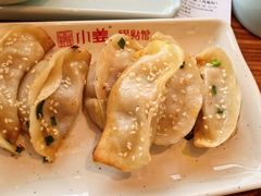 牛肉鍋貼-小姜锅贴(凤凰街店)