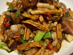 萝卜干炒腊肉-湘西土菜(望京店)